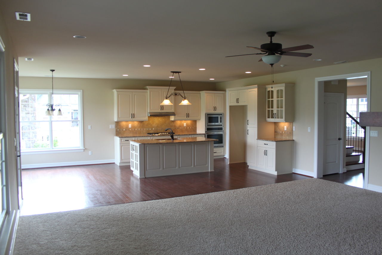 Home For Sale 210 Arlington Place, Carrollton VA Founders Pointe